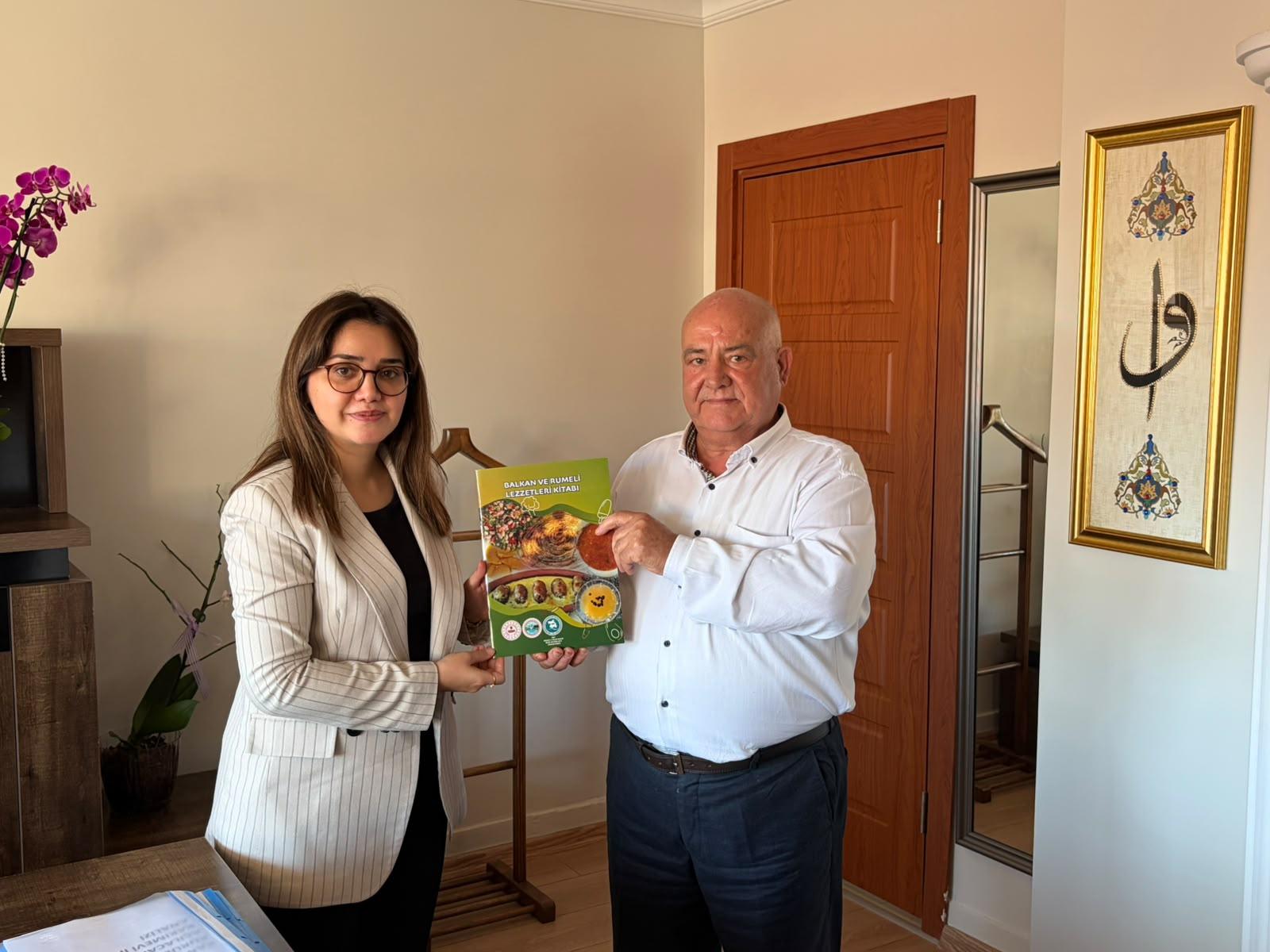  Dernek üyelerimiz ile İlimize yeni atanan Vali Yardımcılarımızı ziyaret ettik